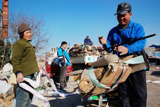 廣東老板開超市，利用“廢品回收”，年賺80萬(wàn)，玩的就是套路
