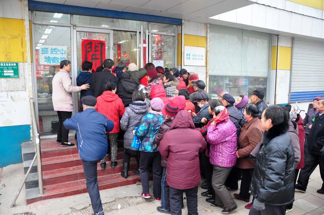 廣東老板開超市，利用“廢品回收”，年賺80萬(wàn)，玩的就是套路